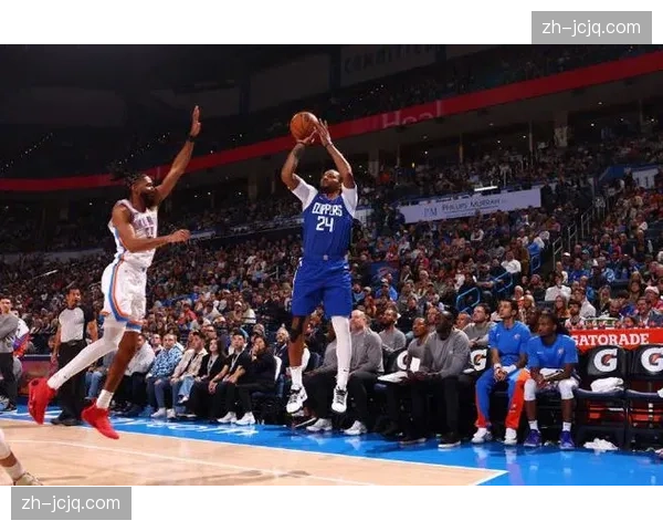 雷霆九连胜战术体系：亚历山大稳定输出与团队防守结合